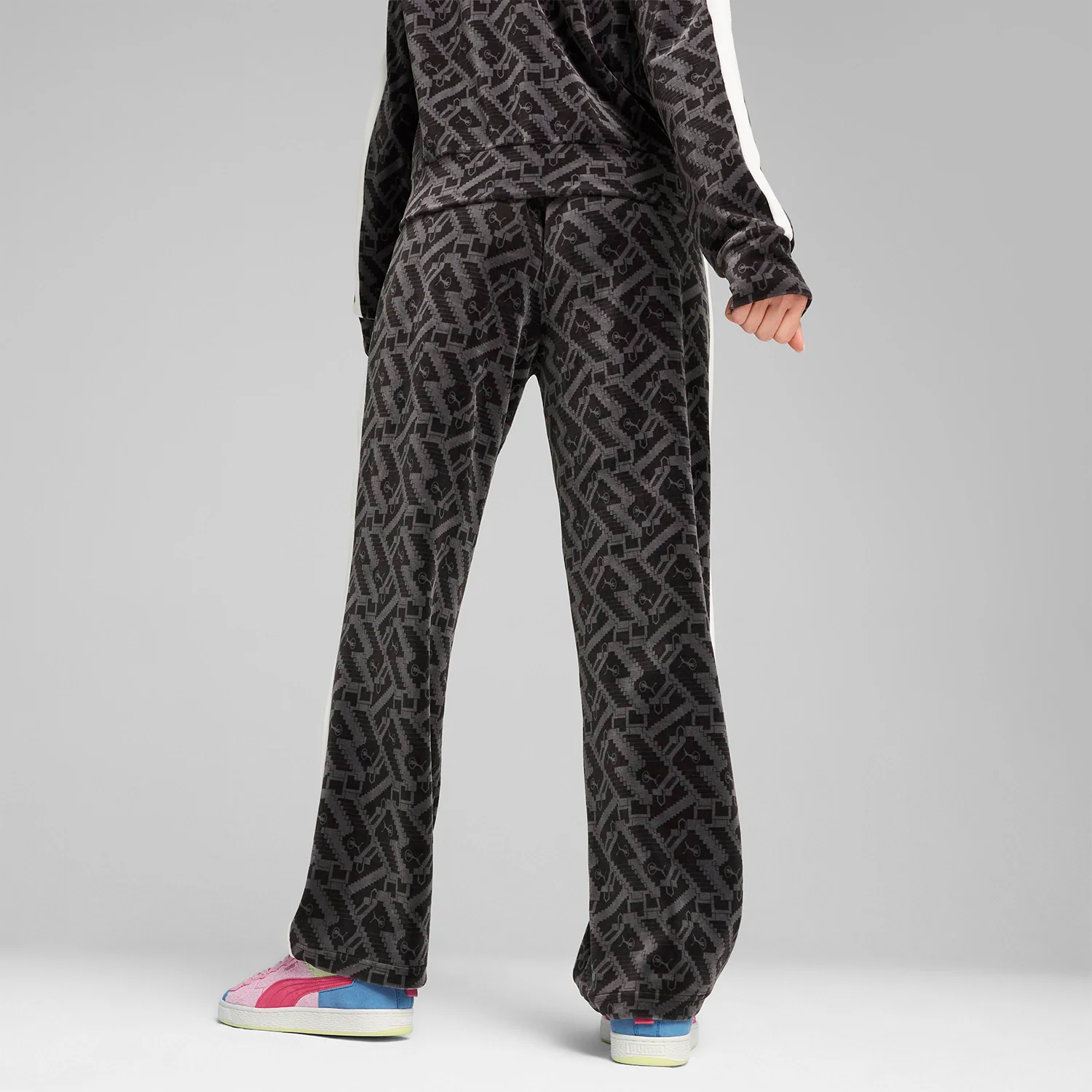 Pantalon Urbano Mujer Puma X Squid Game T7 Iconic Straight Tra S1053 - Imagen 4